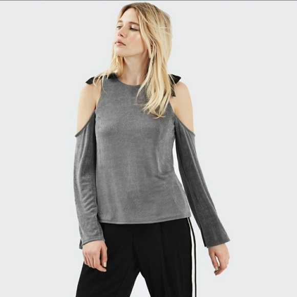 Topshop Tops - Topshop Cold Shoulder Bell Sleeve Top Metallic 6